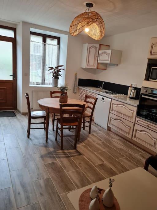 Gite Du Bibicherat Largillay-Marsonnay Buitenkant foto